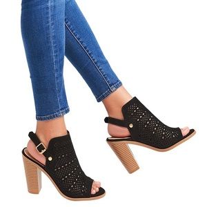 EUC DV by Dolce Vita Peep-Toe Block Heel Pumps